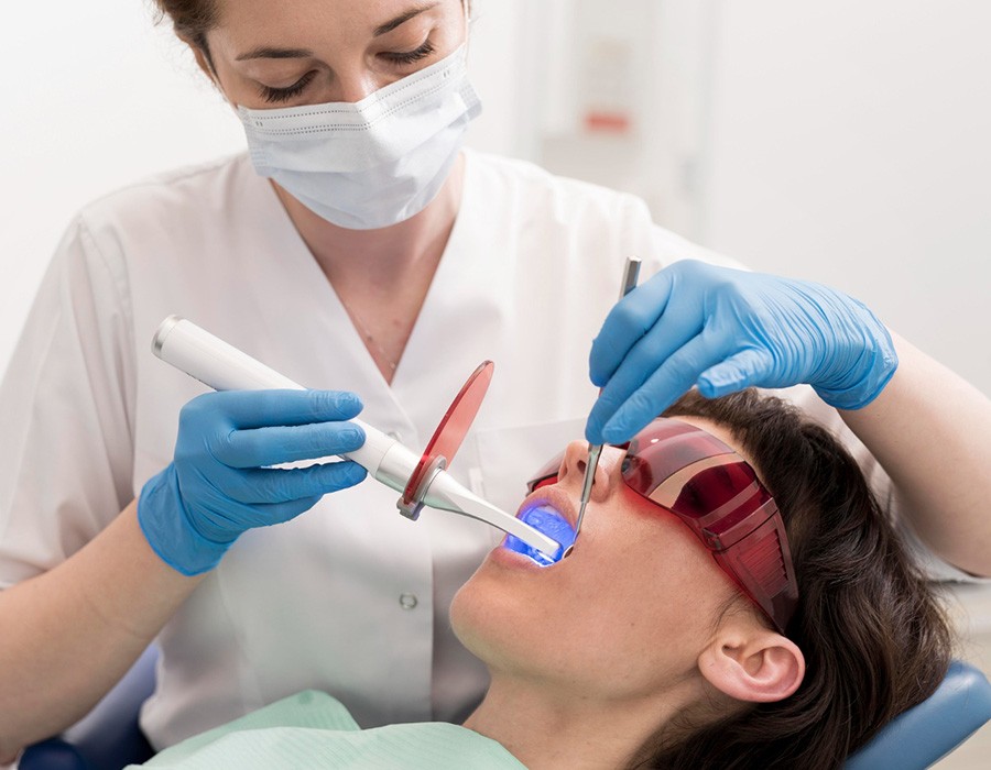 Tooth-Bonding / Dental Fillings